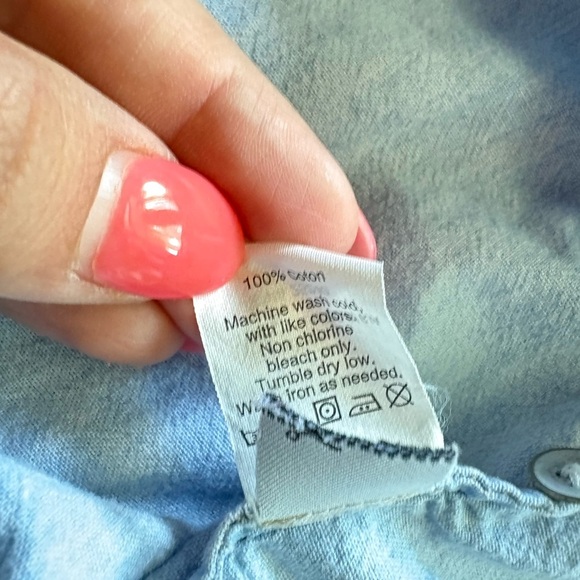 Madewell Blue Light Wash Coastal Grunge Chambray Denim Button Down Shirt Size XS - Picture 5 of 10